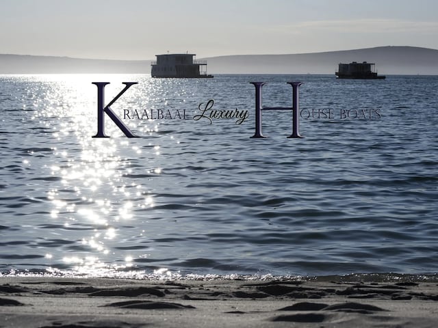 Kraalbaai Lifestyle House Boats