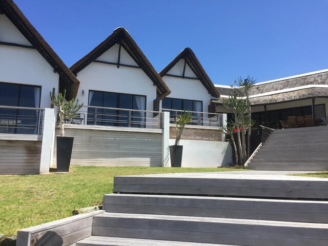 CANAL GUEST HOUSE, Waterfront Accommodation